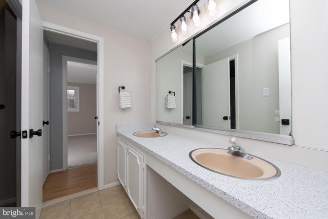 126 ROCKLAND DR, Willingboro, NJ 08046