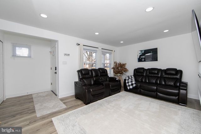 126 ROCKLAND DR, Willingboro, NJ 08046