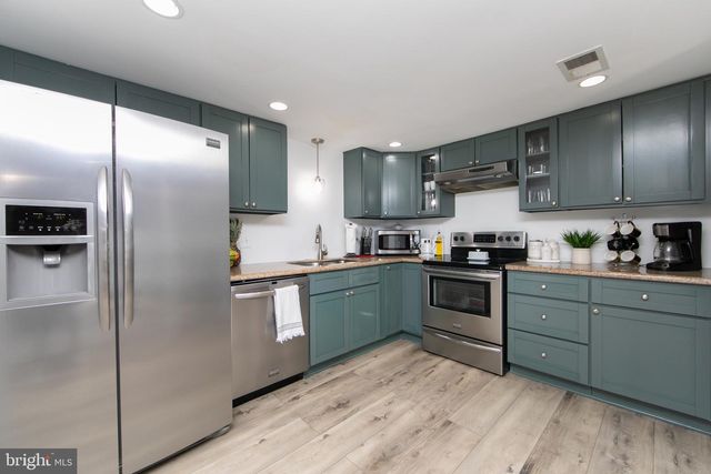 126 ROCKLAND DR, Willingboro, NJ 08046