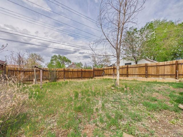 807 E 12th St, Pueblo, CO 81001