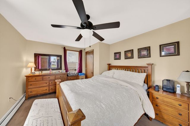 20 Manhattan Ave, Fairhaven, MA 02719