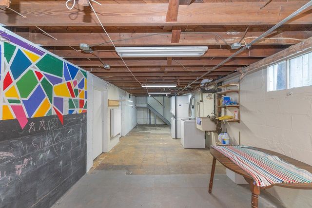 2114 Lane Avenue, Elkhart, IN 46517