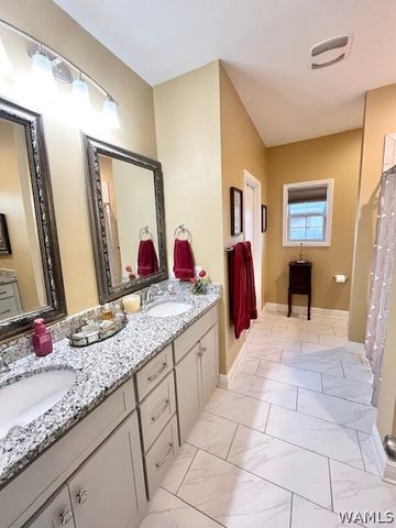 5240 University Gardens, Cottondale, AL 35453