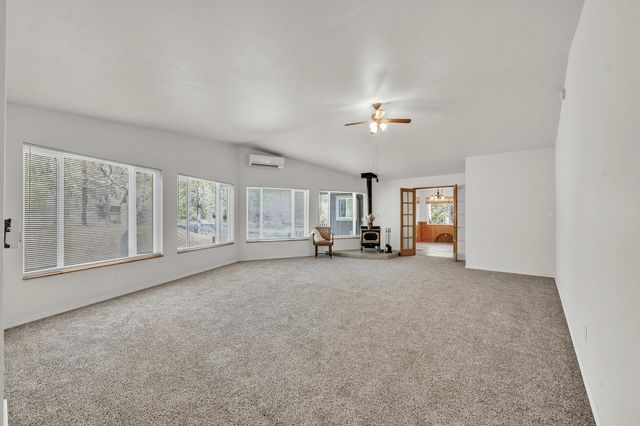16506 Sprague Loop, La Pine, OR 97739
