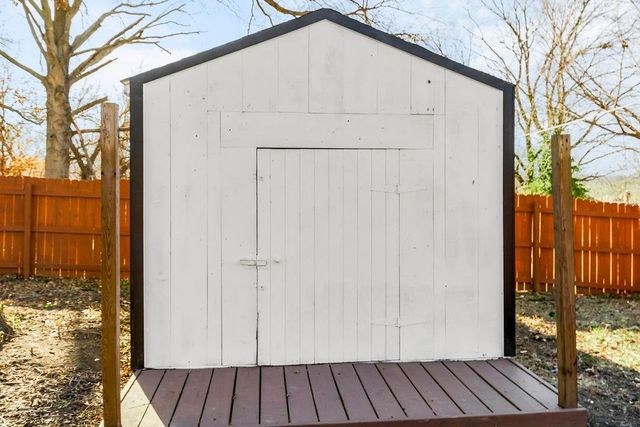 617 N 8th Street, Leavenworth, KS 66048