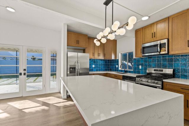 2695 N Mccarn Road, Palm Springs, CA 92262