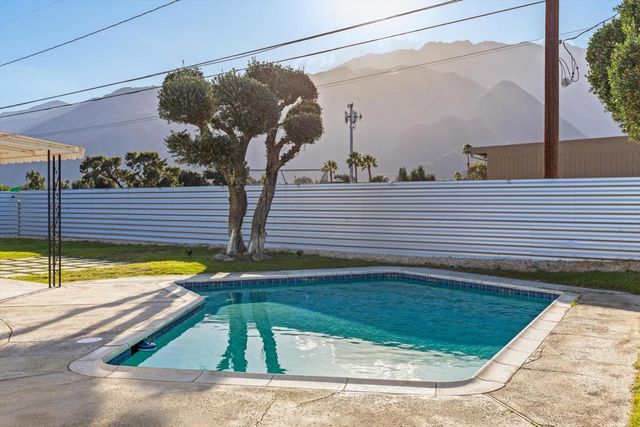 2695 N Mccarn Road, Palm Springs, CA 92262