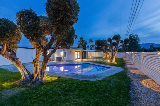 2695 N Mccarn Road, Palm Springs, CA 92262