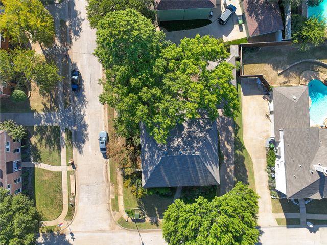 905 Silverthorne Trail, Highland Village, TX 75077