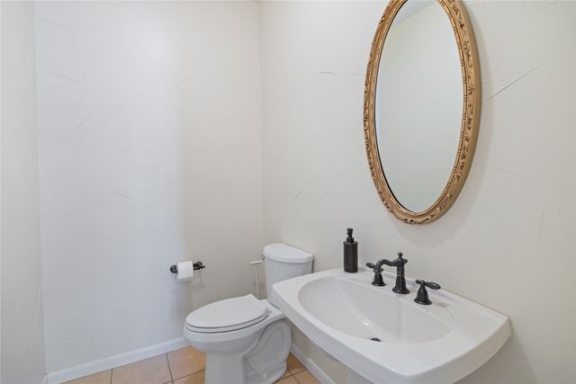 905 Silverthorne Trail, Highland Village, TX 75077