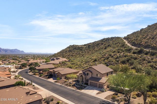 9663 E INGLEWOOD Circle, Mesa, AZ 85207