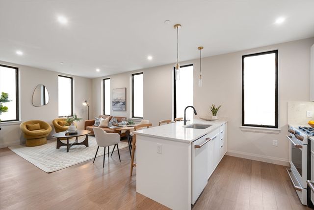 100 Lincoln Street 306, Boston, MA 02135