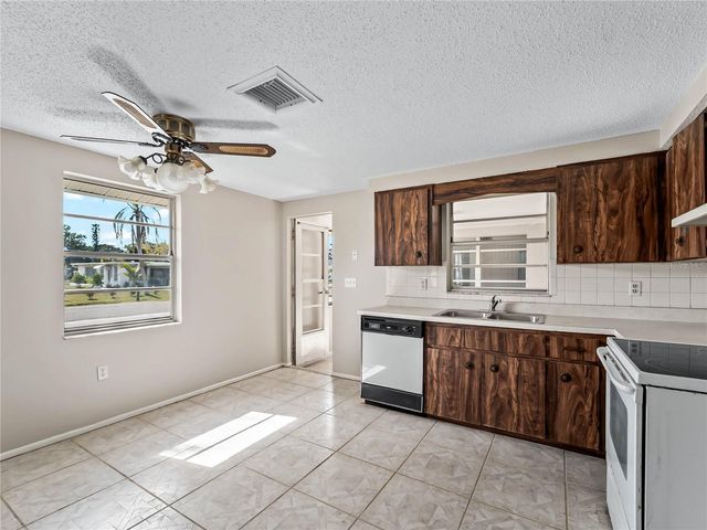 810 TEXAS STREET, Englewood, FL 34223