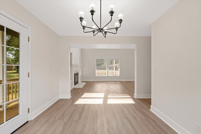 1817 Holloway Cir, Murfreesboro, TN 37127