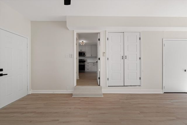 1817 Holloway Cir, Murfreesboro, TN 37127
