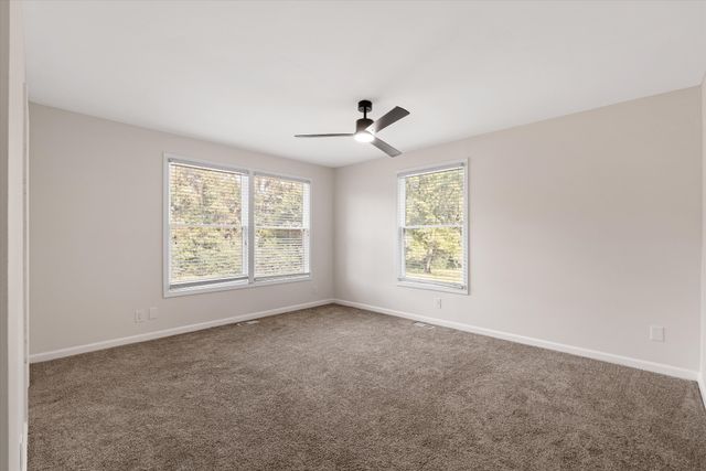 1817 Holloway Cir, Murfreesboro, TN 37127