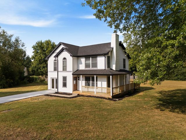 1817 Holloway Cir, Murfreesboro, TN 37127
