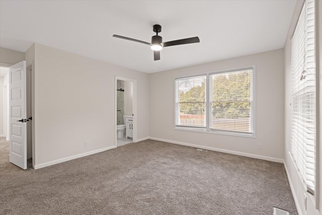 1817 Holloway Cir, Murfreesboro, TN 37127