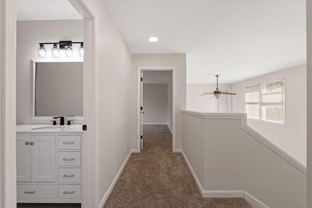 1817 Holloway Cir, Murfreesboro, TN 37127