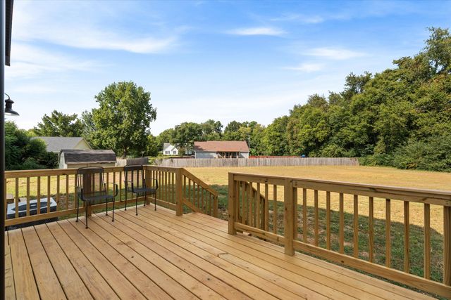 1817 Holloway Cir, Murfreesboro, TN 37127