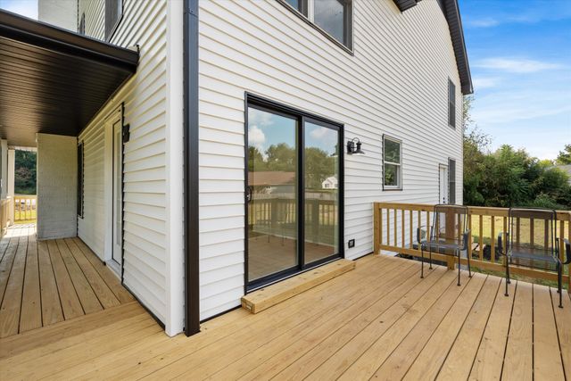 1817 Holloway Cir, Murfreesboro, TN 37127