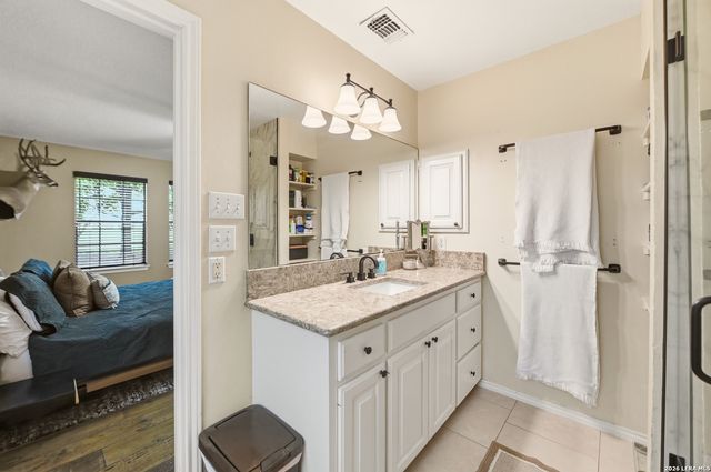 141 Village Path, Castroville, TX 78009