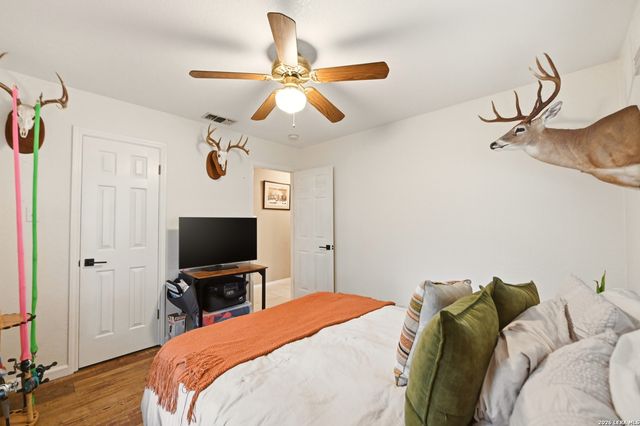 141 Village Path, Castroville, TX 78009