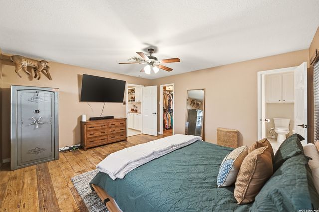 141 Village Path, Castroville, TX 78009