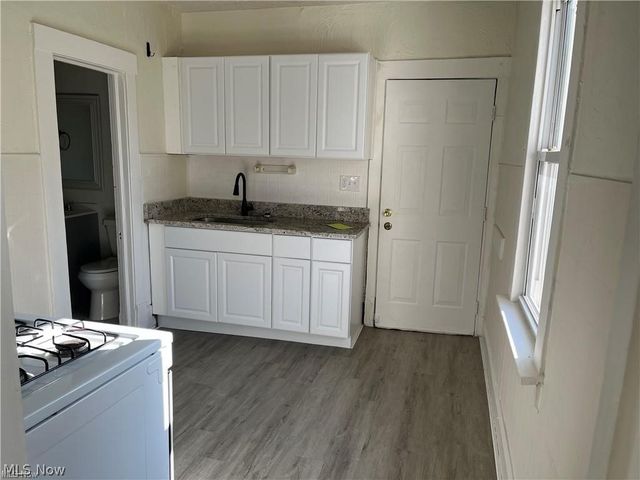 3100 Hancock Avenue, Cleveland, OH 44113