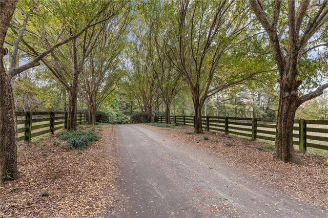 16540 Hopewell Road, Alpharetta, GA 30004