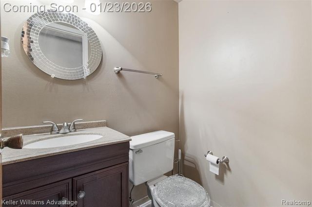 30276 Spring River Drive, Southfield, MI 48076