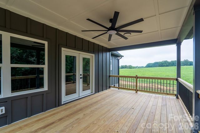 1007 Harrogate Drive, Bessemer City, NC 28016