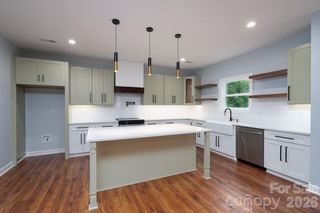 1007 Harrogate Drive, Bessemer City, NC 28016
