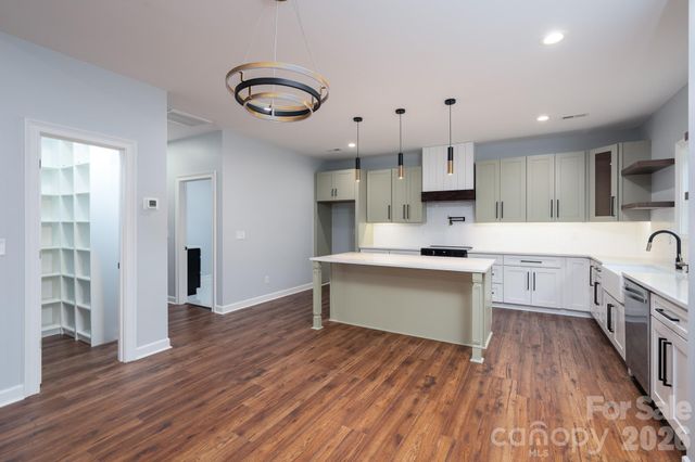 1007 Harrogate Drive, Bessemer City, NC 28016