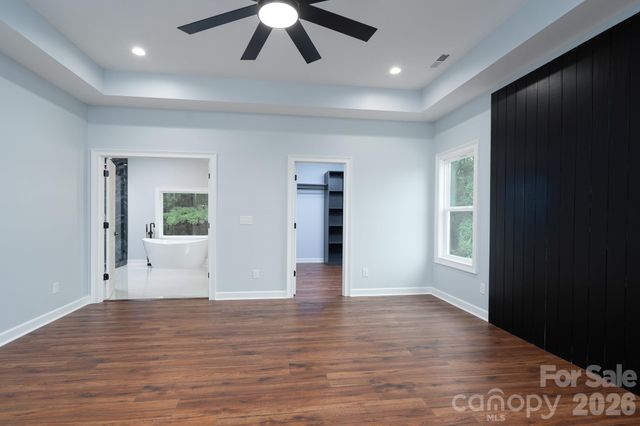 1007 Harrogate Drive, Bessemer City, NC 28016