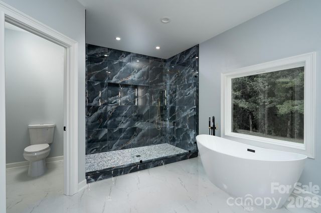 1007 Harrogate Drive, Bessemer City, NC 28016