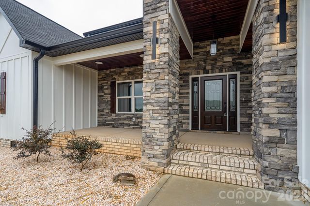 1007 Harrogate Drive, Bessemer City, NC 28016