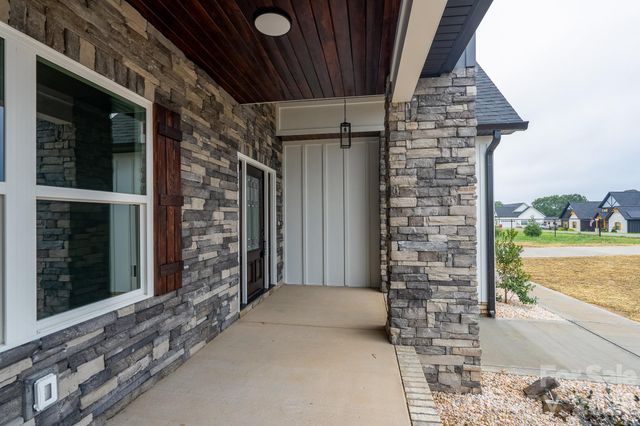 1007 Harrogate Drive, Bessemer City, NC 28016