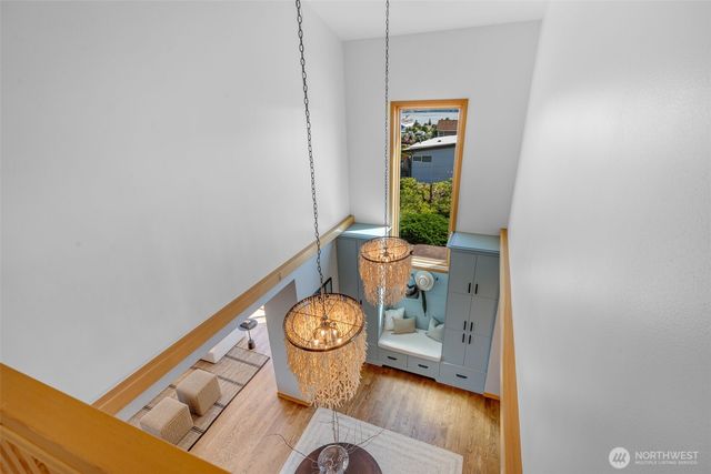 2506 W Halladay Street, Seattle, WA 98199