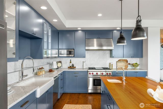 2506 W Halladay Street, Seattle, WA 98199