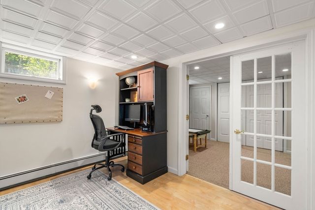 22 Crest Rd, Framingham, MA 01702