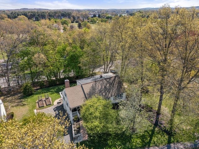 22 Crest Rd, Framingham, MA 01702