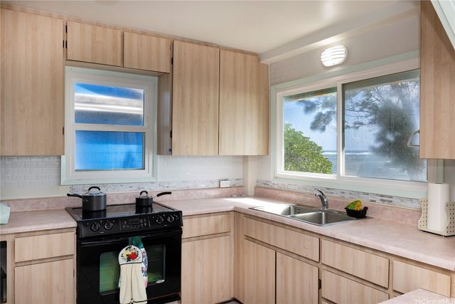 54-004 Pipilani Place, Hauula, HI 96717