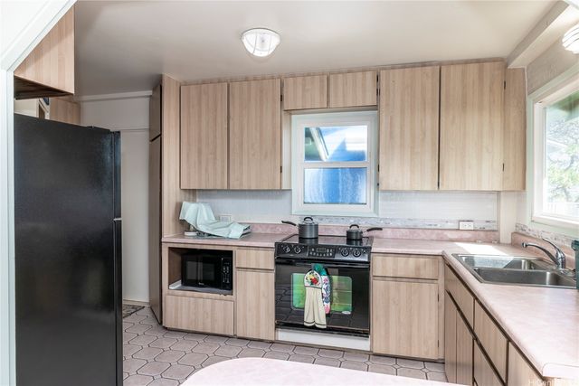 54-004 Pipilani Place, Hauula, HI 96717