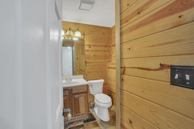 502 Homesteaders Retreat, Eagle, WI 53119