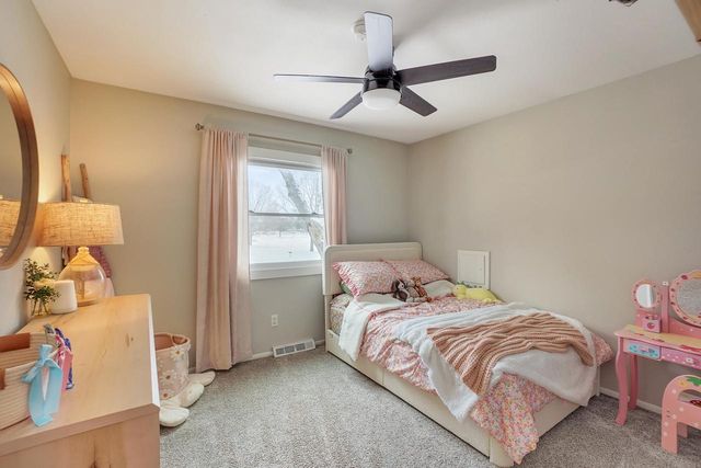 502 Homesteaders Retreat, Eagle, WI 53119