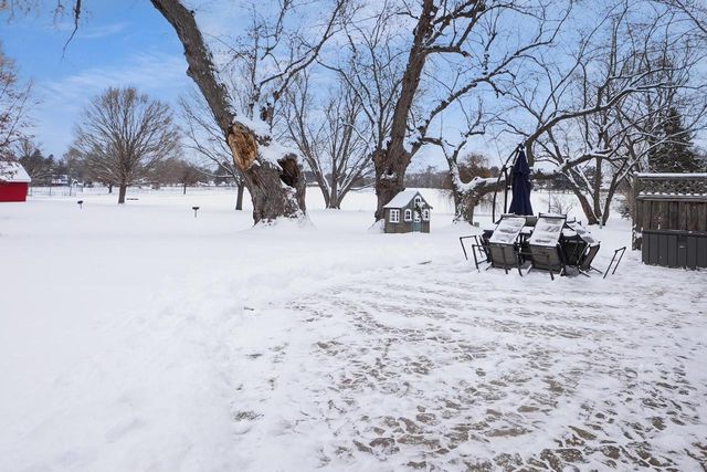 502 Homesteaders Retreat, Eagle, WI 53119