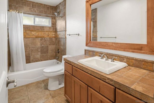 2814 Luciernaga ST, Carlsbad, CA 92009