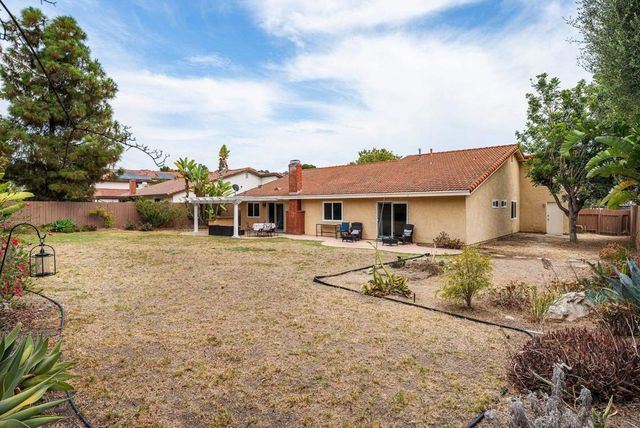 2814 Luciernaga ST, Carlsbad, CA 92009