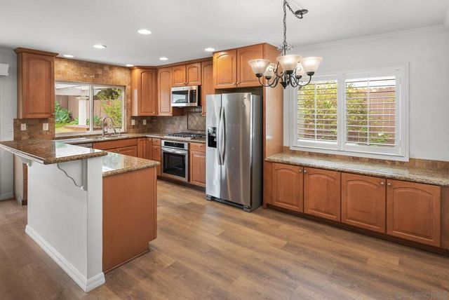 2814 Luciernaga ST, Carlsbad, CA 92009